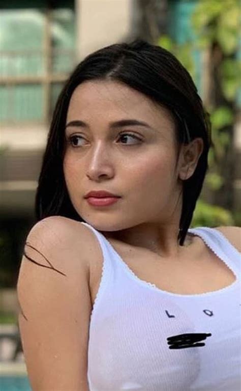 Pandora Kaaki – Meet the Filipina Instagram Star.